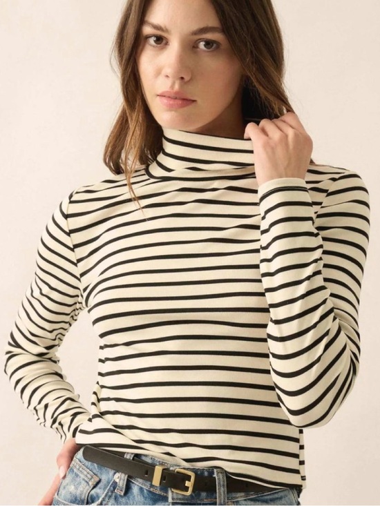 J. Crew Tops - NWT J. Crew Women’s Striped Long Sleeve Tee - Navy & White - Size Medium
